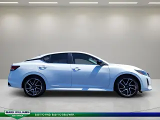 Nissan Sentra 2024 SR Sedán 4 puertas