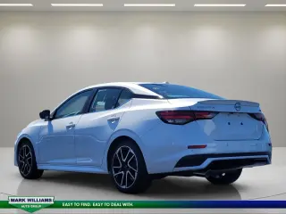 Nissan Sentra 2024 SR Sedán 4 puertas