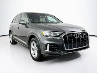 El Audi Q7 2022 AWD quattro Premium Plus 45 TFSI SUV de 4 puertas