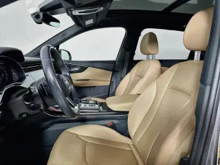 El Audi Q7 2022 AWD quattro Premium Plus 45 TFSI SUV de 4 puertas