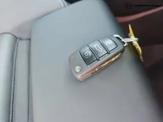 Audi Q3 2025 AWD quattro línea S Premium 45 TFSI SUV de 4 puertas