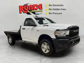 Ram 3500 2022 4x4 Tradesman 2dr Regular Cab 143.5 in. WB SRW Chassis