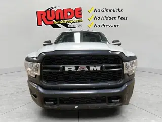 Ram 3500 2022 4x4 Tradesman 2dr Regular Cab 143.5 in. WB SRW Chassis
