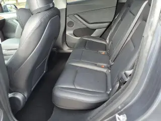 Tesla Model Y 2023 AWD Larga Autonomía 4dr Crossover