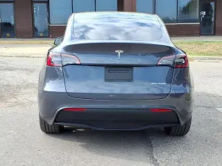Tesla Model Y 2023 AWD Larga Autonomía 4dr Crossover