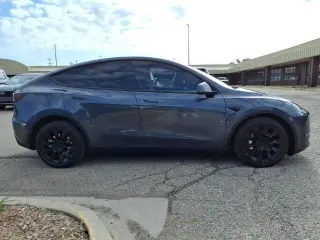 Tesla Model Y 2023 AWD Larga Autonomía 4dr Crossover