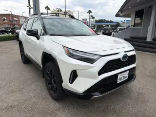 Toyota RAV4 Híbrido 2024 AWD XSE 4dr SUV