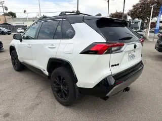 Toyota RAV4 Híbrido 2024 AWD XSE 4dr SUV