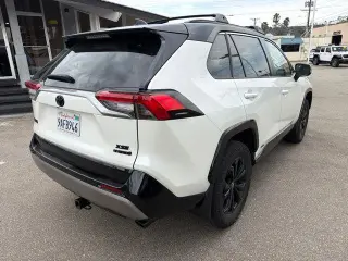 Toyota RAV4 Híbrido 2024 AWD XSE 4dr SUV