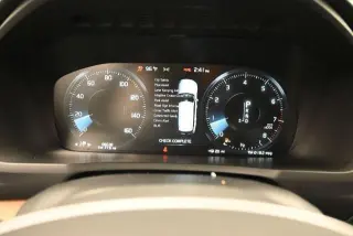 Volvo XC90 2021 tracción AWD T5 Momentum SUV de 4 puertas
