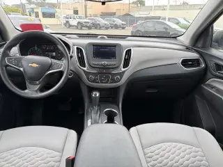 Chevrolet Equinox 2021 LS SUV de 4 puertas con 1LS