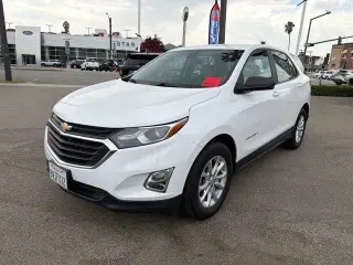 Chevrolet Equinox 2021 LS SUV de 4 puertas con 1LS