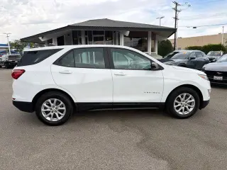 Chevrolet Equinox 2021 LS SUV de 4 puertas con 1LS