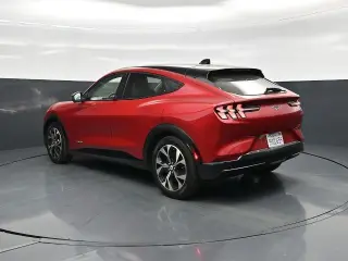 Ford Mustang Mach-E 2023 Premium SUV de 4 puertas