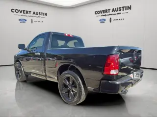 Ram 1500 2017 4x2 Express Cabina Regular de 2 puertas, caja de 1,91 m (6,3 pies)