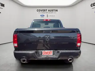 Ram 1500 2017 4x2 Express Cabina Regular de 2 puertas, caja de 1,91 m (6,3 pies)