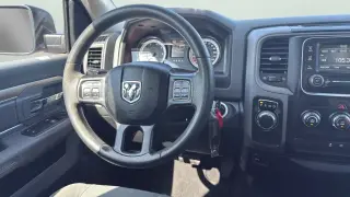 Ram 1500 2017 4x2 Express Cabina Regular de 2 puertas, caja de 1,91 m (6,3 pies)