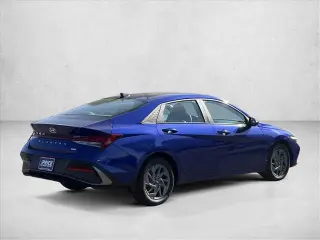 Hyundai ELANTRA Híbrido 2026 Azul 4dr Sedán