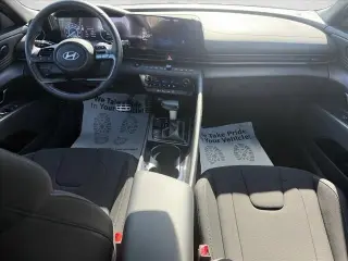 Hyundai ELANTRA Hybrid 2025 SEL Sport 4dr Sedan