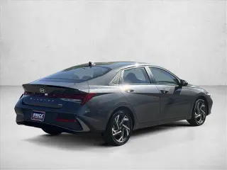 Hyundai ELANTRA Hybrid 2025 SEL Sport 4dr Sedan