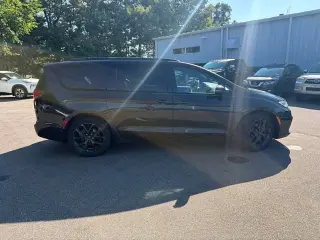 2021 Chrysler Pacifica