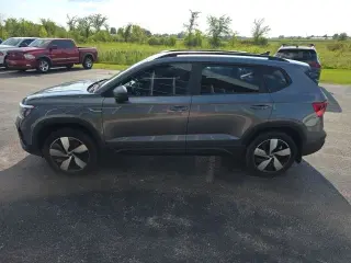 2023 Volkswagen Taos