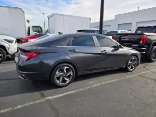 2022 Hyundai Elantra