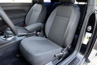 2013 Volkswagen Beetle 2.5L Entry