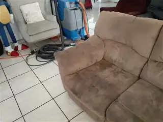 Roberto's Carpet Cleaning