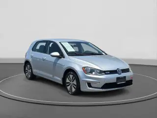 Volkswagen e-Golf 2016 SE Hatchback de 4 puertas