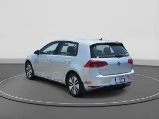 Volkswagen e-Golf 2016 SE Hatchback de 4 puertas