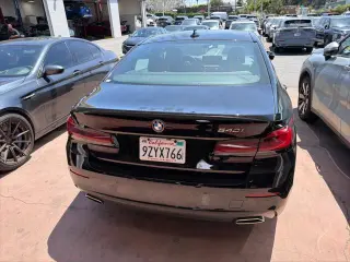 BMW Serie 5 2023 540i sedán de 4 puertas