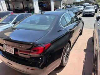 BMW Serie 5 2023 540i sedán de 4 puertas
