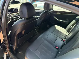 BMW Serie 5 2023 540i sedán de 4 puertas