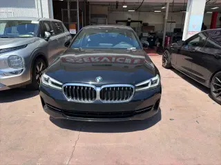BMW Serie 5 2023 540i sedán de 4 puertas