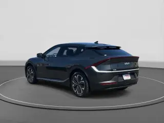 Kia EV6 2024 Wind Crossover de 4 puertas