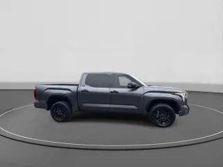 Toyota Tundra 2024 4x4 SR5 4dr CrewMax Cab Pickup SB