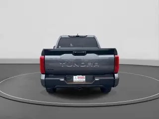 Toyota Tundra 2024 4x4 SR5 4dr CrewMax Cab Pickup SB