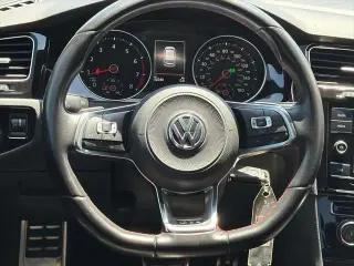 Volkswagen Golf GTI 2018 S 4dr Hatchback 6A