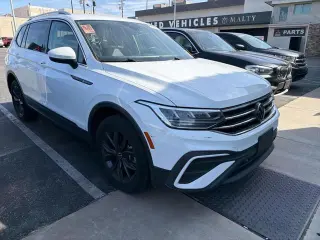Volkswagen Tiguan 2024 AWD Wolfsburg Edition 4Motion SUV de 4 puertas
