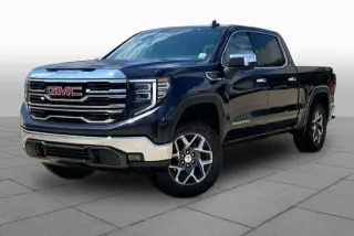 GMC Sierra 1500 2023 4x4 SLT 4dr Crew Cab Caja Corta de 5.8 pies
