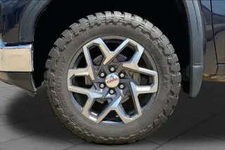 GMC Sierra 1500 2023 4x4 SLT 4dr Crew Cab Caja Corta de 5.8 pies