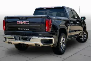 GMC Sierra 1500 2023 4x4 SLT 4dr Crew Cab Caja Corta de 5.8 pies