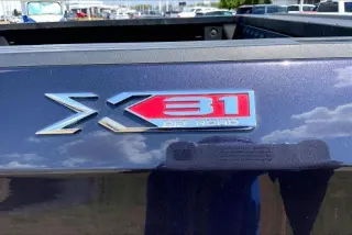 GMC Sierra 1500 2023 4x4 SLT 4dr Crew Cab Caja Corta de 5.8 pies