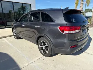 Kia Sorento 2018 EX V6 SUV de 4 puertas
