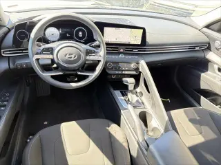 Hyundai ELANTRA 2024 SEL Sedán 4 puertas