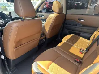 Nissan Pathfinder 2023 AWD Platinum 4dr SUV