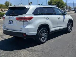 Toyota Highlander Hybrid 2019 AWD XLE 4dr SUV