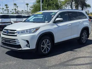 Toyota Highlander Hybrid 2019 AWD XLE 4dr SUV