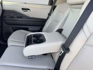 Nissan Pathfinder 2023 AWD SL 4dr SUV